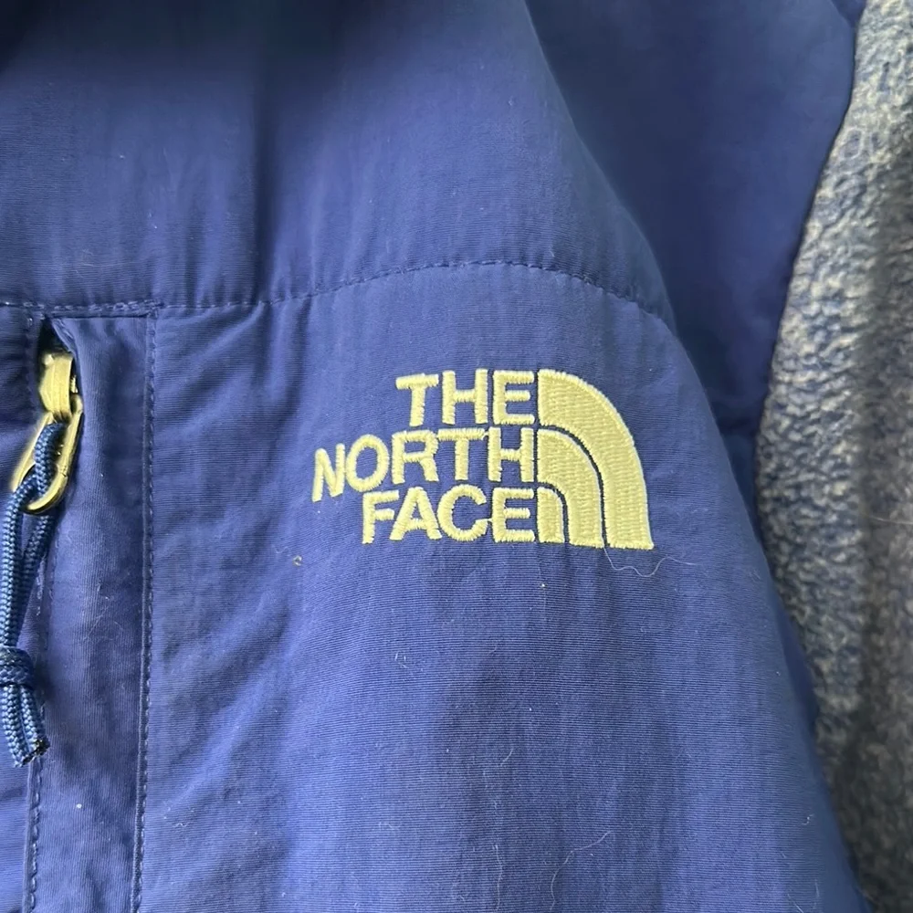 The North Face Blue Fleece Jacket - Picture 2 of 4
